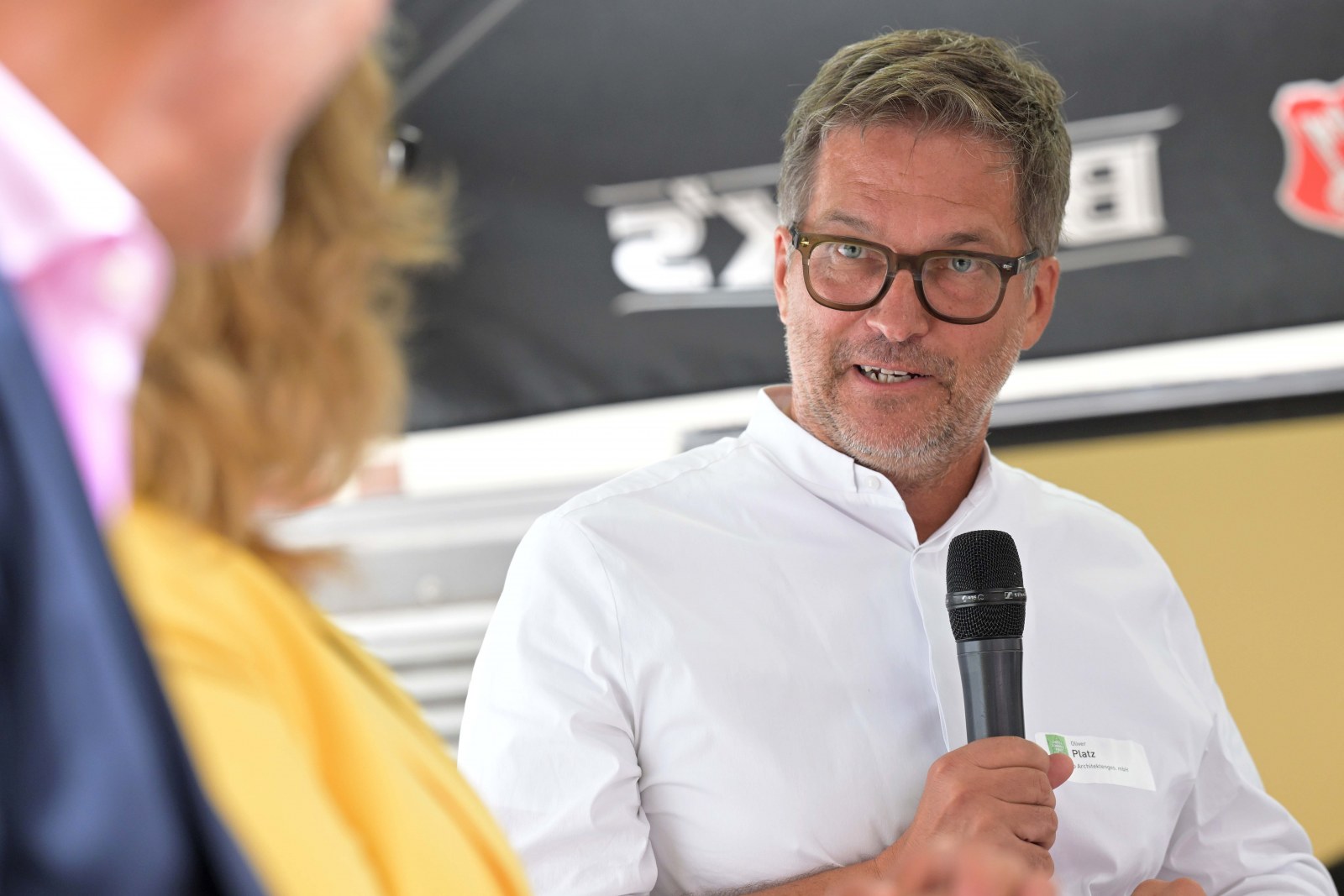 Oliver Platz begrüßte die neue Senatorin.